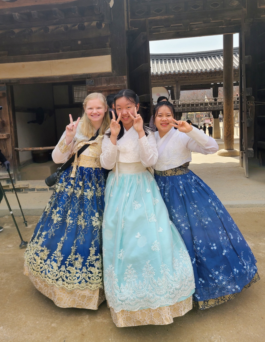 Jessica+and+Emma3.jpg
